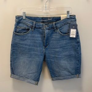 Universal Thread Bermuda shorts